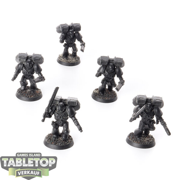 Space Marines - 5x Assault Squad - grundiert