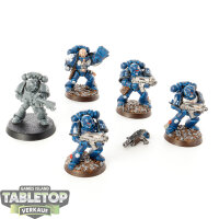 Ultramarines - 5x Tactical Squad - teilweise bemalt