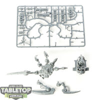 Necrons - Triarch Stalker - teilweise gebaut