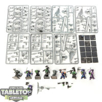 Orc & Goblin Tribes - 20x Black Orc Mob - teilweise...