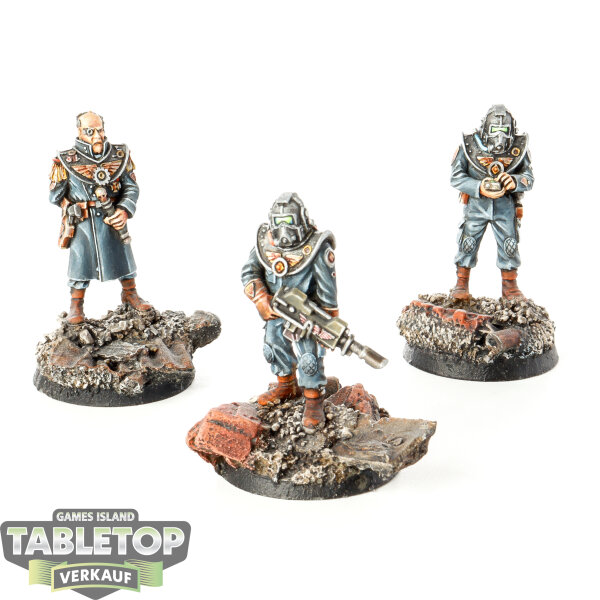 Horus Heresy - Titan Crew on Foot (1 Princeps and 2 Moderati) - gut bemalt