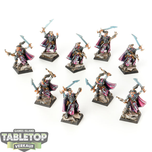 Dark Elves - 9 Dark Elf Shades - gut bemalt