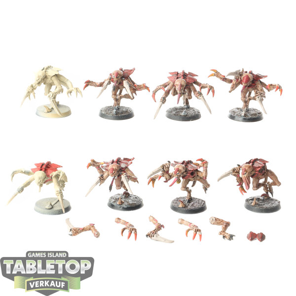 Tyraniden - 8x Genestealers - teilweise bemalt