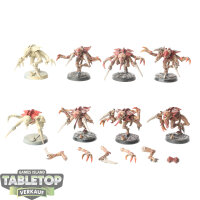 Tyraniden - 8x Genestealers - teilweise bemalt