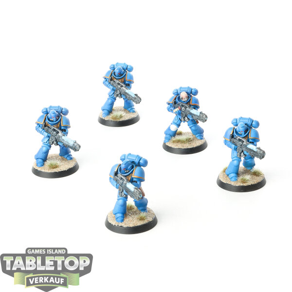 Space Marines - 5x Primaris Hellblasters - bemalt