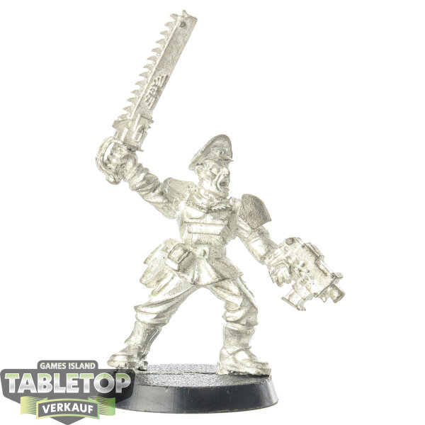 Astra Militarum - Cadian Lieutenant klassisch - unbemalt