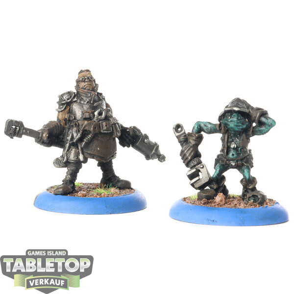 Cygnar - 2 Mechanik & Goblin Bodger - bemalt