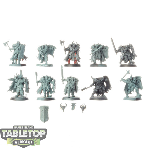 Ossiarch Bonereapers - 10 Chaos Warriors - teilweise bemalt
