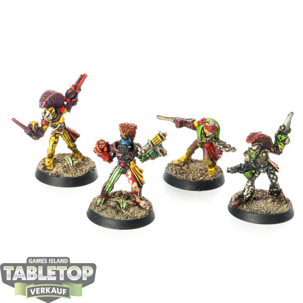 Aeldari - 4 Harlequin Troupe classic - bemalt