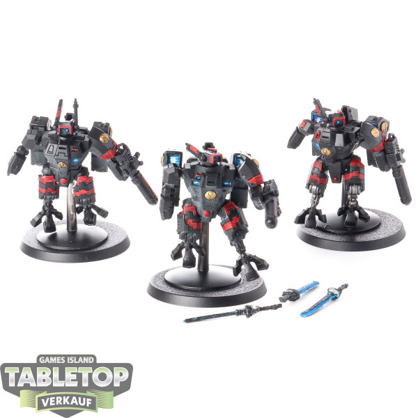 Tau Empire - 3x XV8 Crisis Battlesuit Team - teilweise bemalt