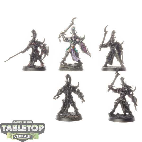 Hedonites of Slaanesh - 5 Myrmidesh Painbringers - teilweise bemalt