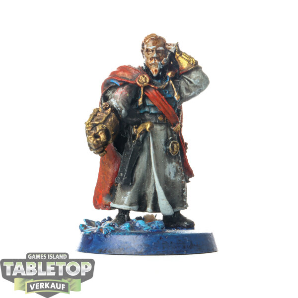 Astra Militarum - Unknown Commissar with Power Fist classic - bemalt