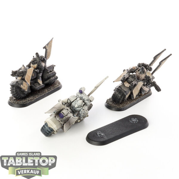 Dark Angels - 3x Ravenwing Black Knights - teilweise bemalt