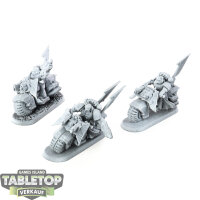 Dark Angels - 3x Ravenwing Black Knights - teilweise bemalt