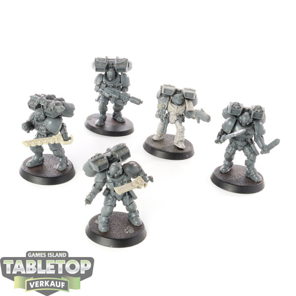 Space Marines - 5x Vanguard Veteran Squad - unbemalt