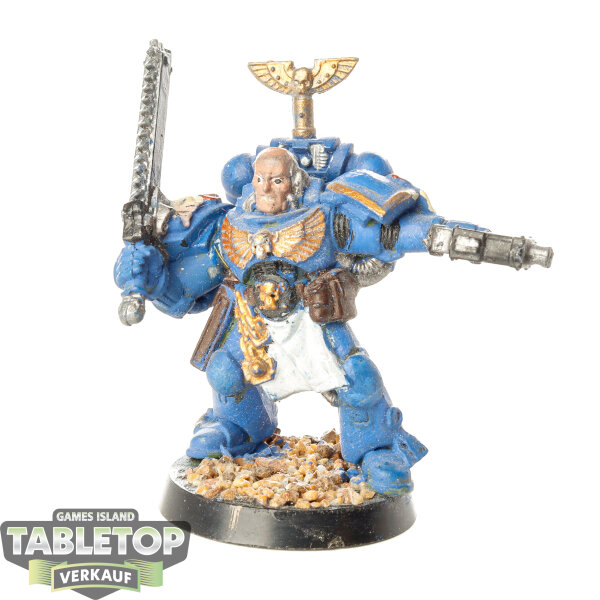 Space Marines - Lieutenant klassisch - bemalt
