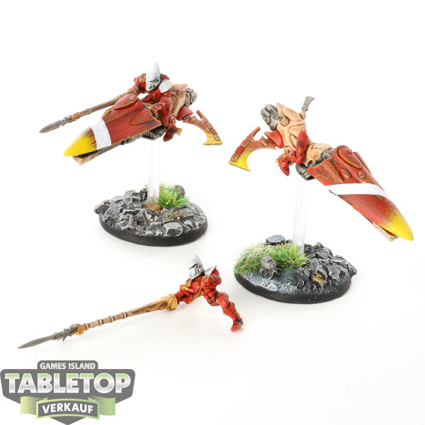 Aeldari - 2 Windriders - bemalt