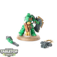Space Marines - Lieutenant with Storm Shield - teilweise...
