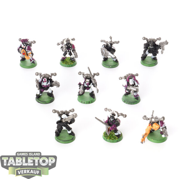 Chaos Space Marines - 10 x Chaos Space Marines klassisch - teilweise bemalt