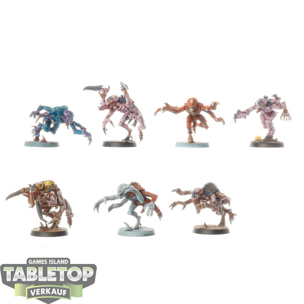 Genestealer Cults - 7 Genestealers classic - teilweise bemalt