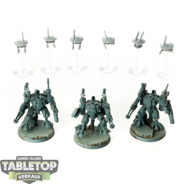 Tau Empire - 3 x XV8 Crisis Battlesuit Team - teilweise bemalt