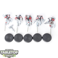 Space Marines - 5x Vanguard Veteran Squad - teilweise bemalt