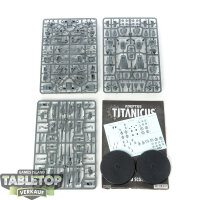 Adeptus Titanicus - 2 Warhound Scout Titans - im Gussrahmen