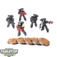Black Templars - 5x Intercessors - teilweise bemalt
