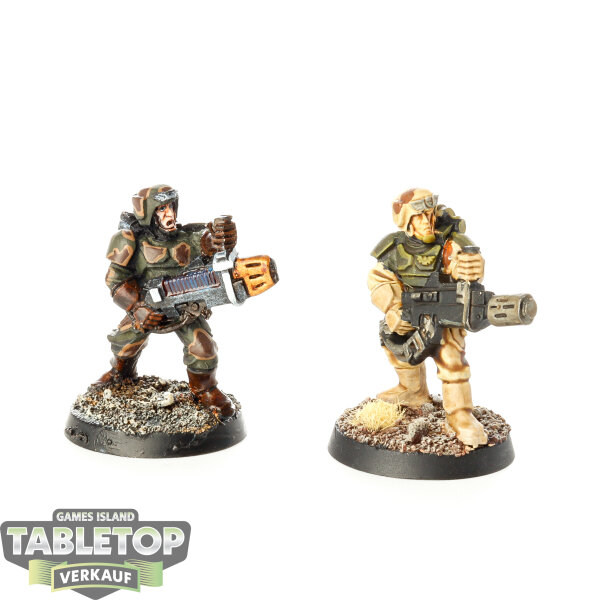 Astra Militarum - 2x Cadian with Assault Weapons - klassisch - bemalt