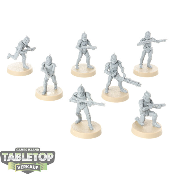 Galaktische Republik - 7 Phase I Clone Troopers - unbemalt