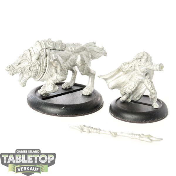 Circle Orboros - Kaya the Moonhunter & Laris - teilweise gebaut