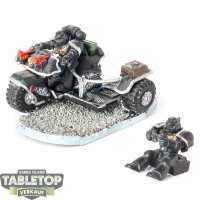 Space Marines - Attack Bike klassisch - teilweise bemalt