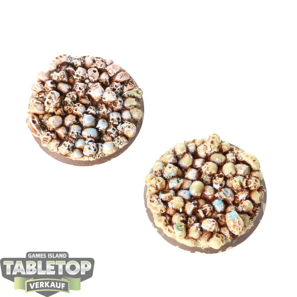 Bases - 2 Skulls Bases, Round 40mm - bemalt