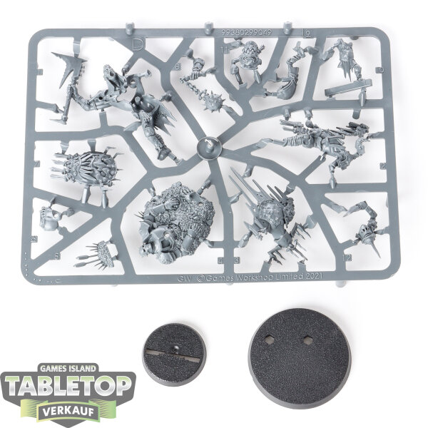 Orruk Warclans - Killaboss with Stab-grot - im Gussrahmen