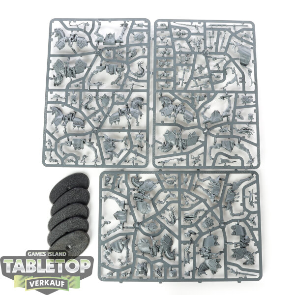 Cities of Sigmar - 5 x Freeguild Cavaliers - im Gussrahmen