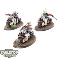 Space Marines - 3x Outriders - bemalt