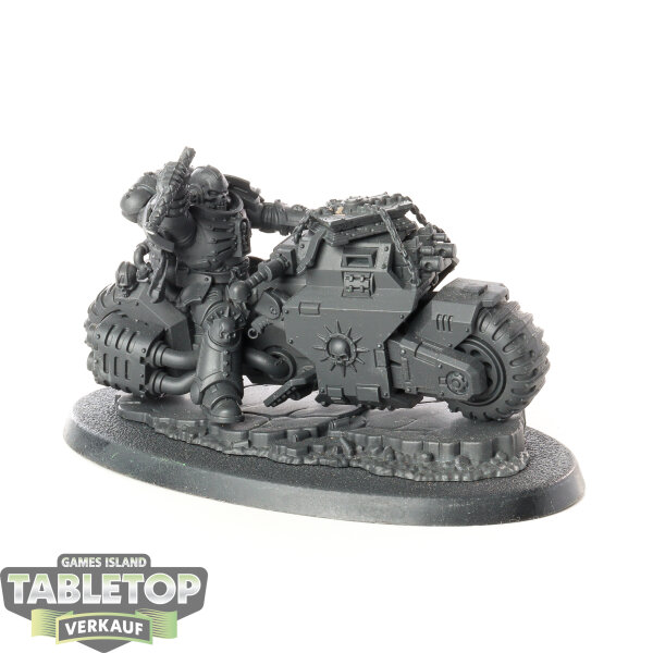 Space Marines - Primaris Chaplain on Bike - grundiert