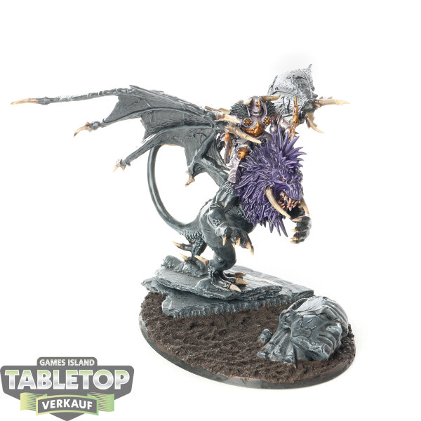 Slaves to Darkness - Chaos Lord on Manticore - bemalt