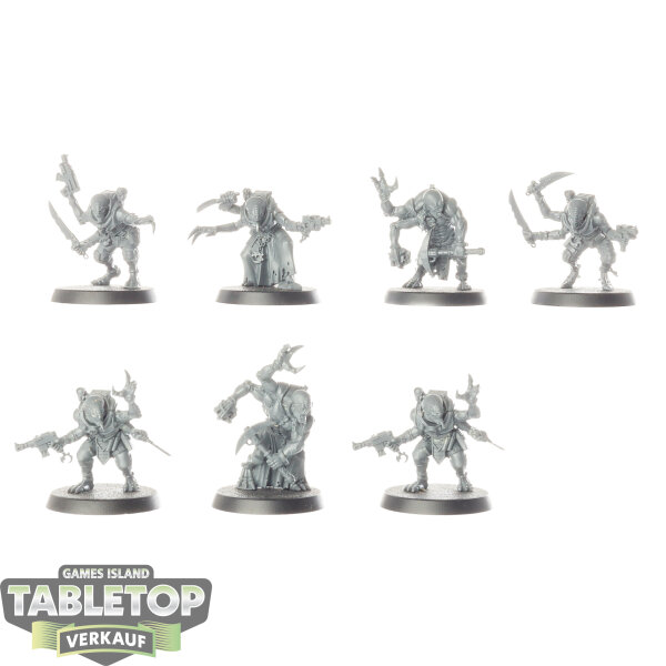 Genestealer Cults - 7x Hybrid Metamorphs - unbemalt