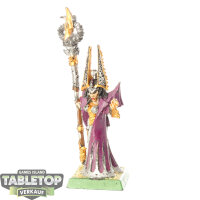 Dark Elves - Dark Elf Sorceress with Skull Staff - bemalt