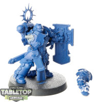Space Marines - Lieutenant with Storm Shield - grundiert