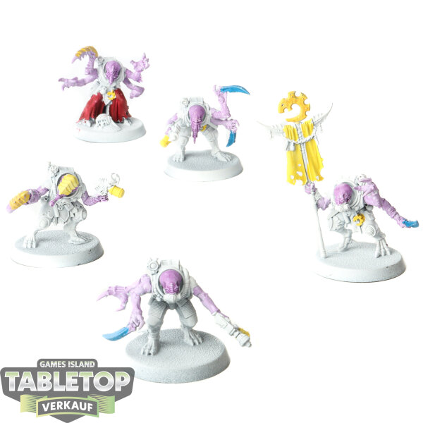 Genestealer Cults - 5 Hybrid Metamorphs - teilweise bemalt