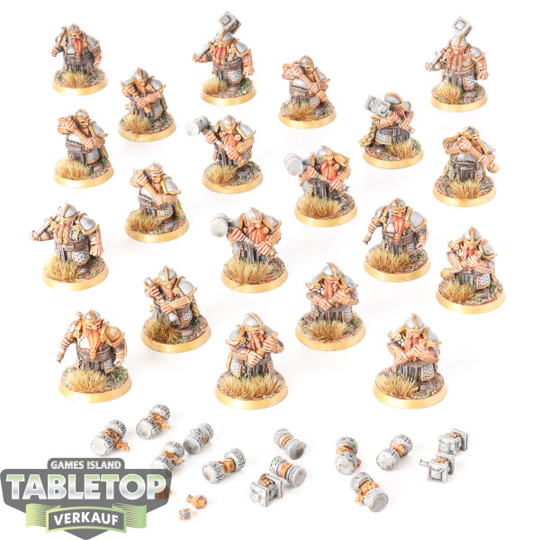 Dwarfen Mountain Holds - 20 x Dwarf Hammerers - bemalt