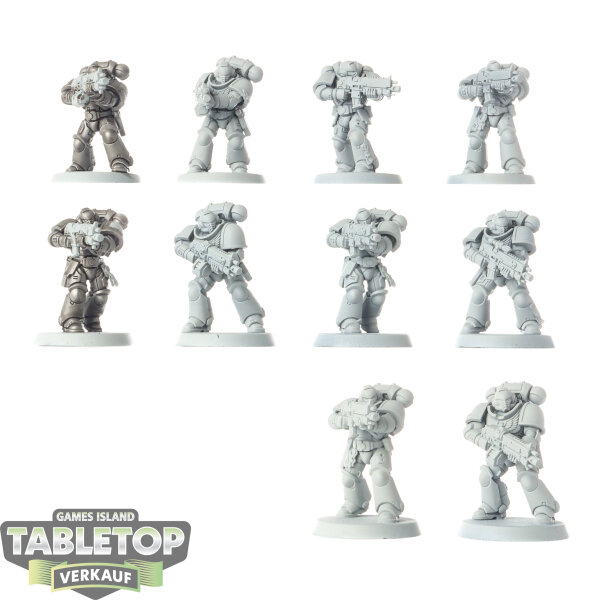 Space Marines - 10 x Intercessors - teilweise bemalt