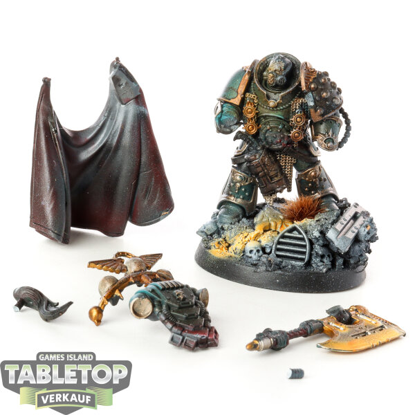 Horus Heresy - Legion Praetor with Power Axe - bemalt