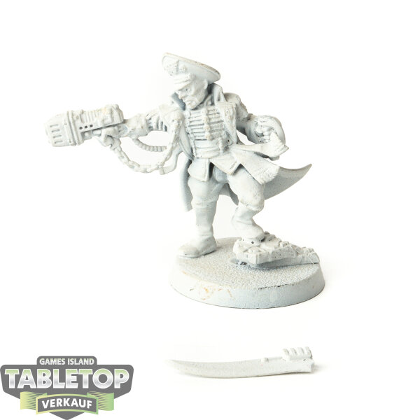 Astra Militarum - Officio Prefectus Commissar - grundiert