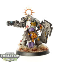 Space Marines - Lieutenant with Storm Shield - bemalt