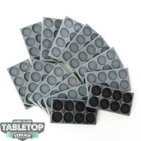 Bases - 14 Bases - teilweise bemalt