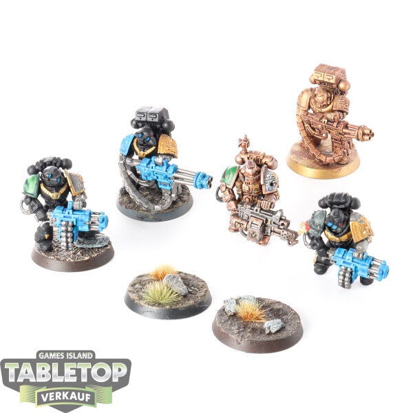 Deathwatch - 5 Veterans - teilweise bemalt