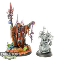 Orruk Warclans - Swampcalla Shaman with Pot-grot -...